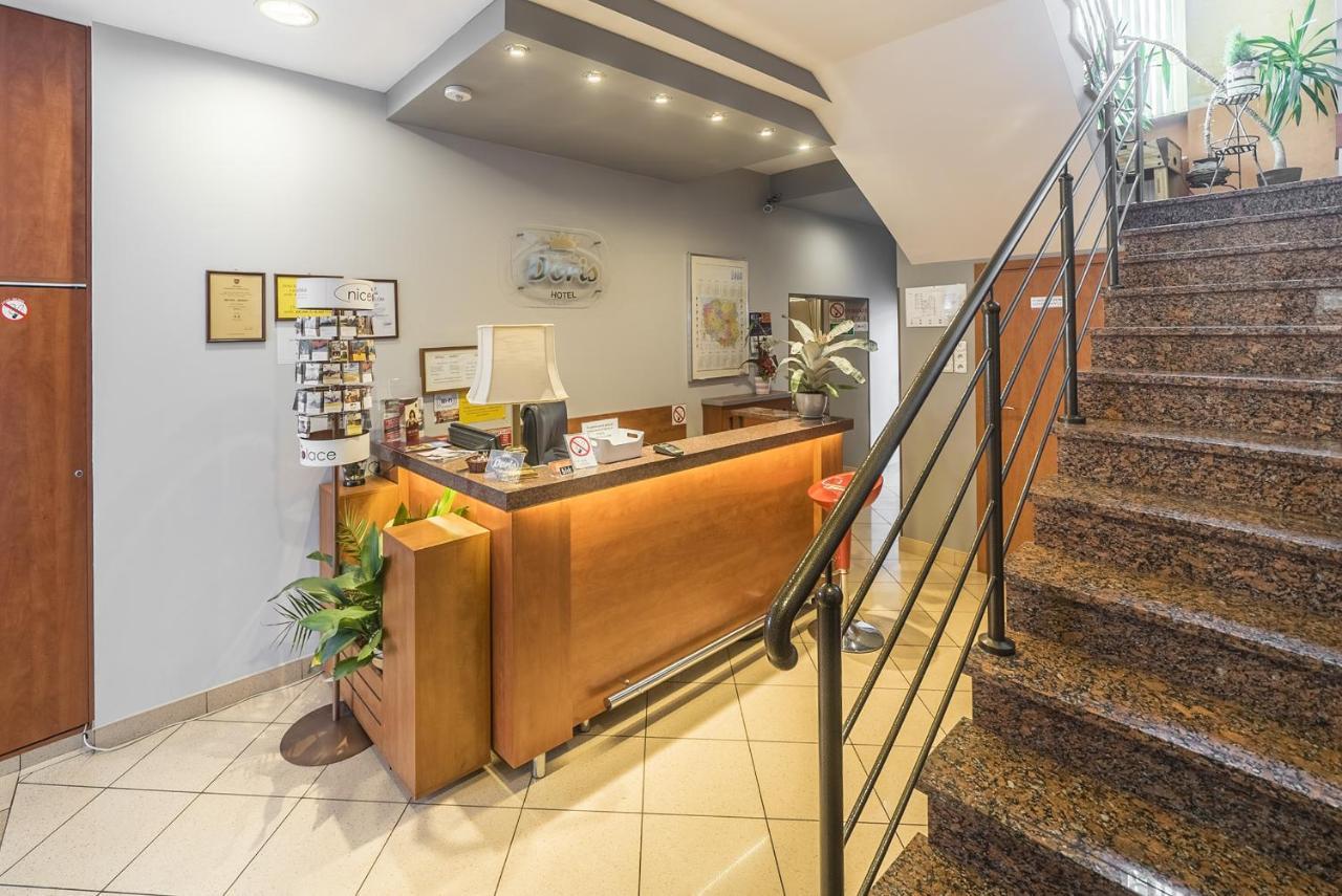 Hotel Doris Oborniki Ngoại thất bức ảnh